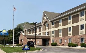 Days Inn And Suites Green Bay Wi